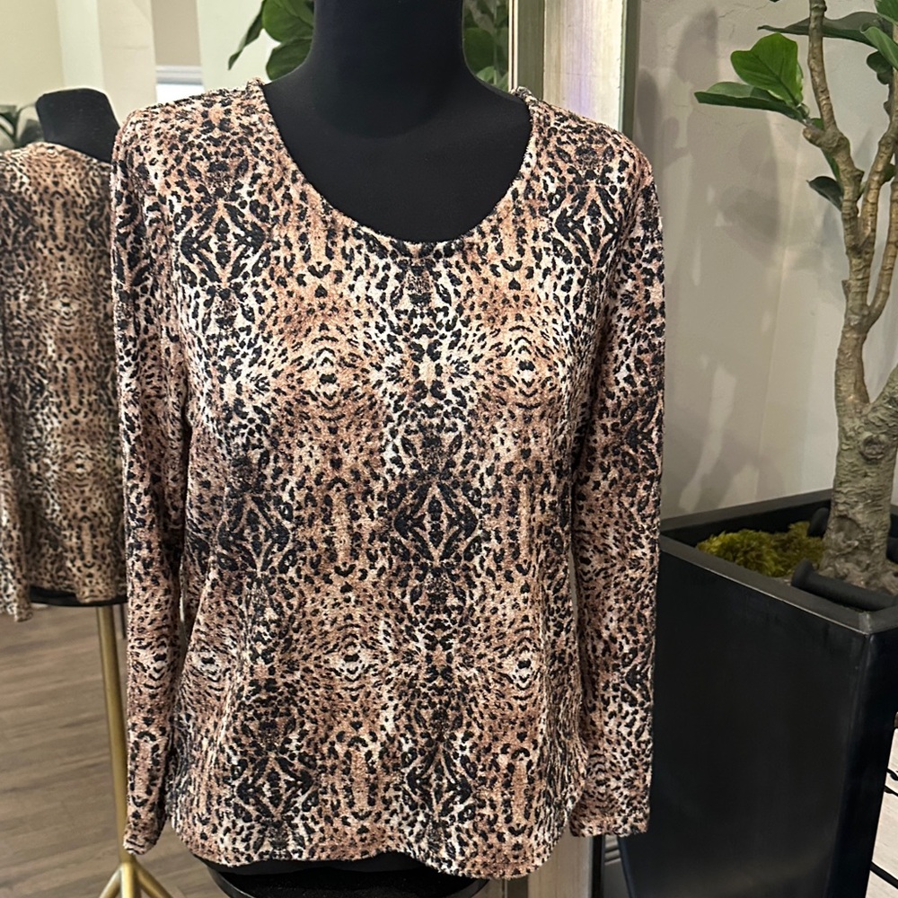 Kim Rogers Long Sleeve Animal Print Top Large Petite Lightweight